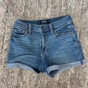 Hollister Classic High-Rise Short